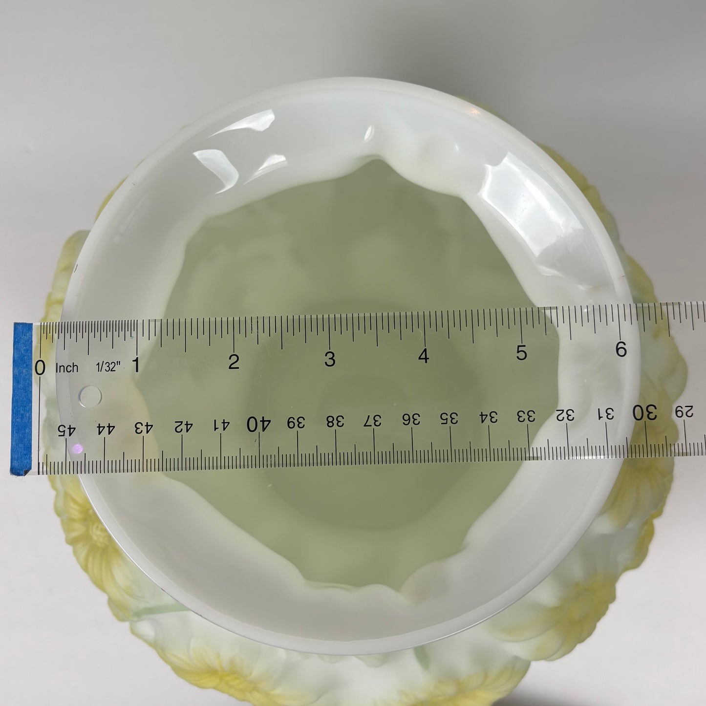 Phoenix Art Glass Yellow Daisy Pattern Vase |⋆˙⟡| Reverse Decorated, c. 1930s–1950s, Sculptured Floral Art Glass