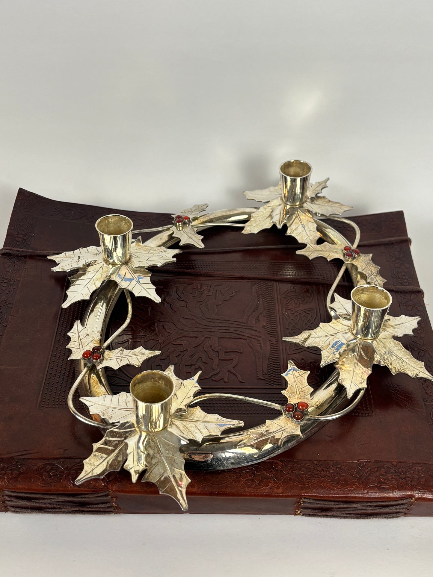 Vintage Silver Tone Metal Holly Advent Wreath Candle Holder |⋆˙⟡| Christmas Centerpiece, Made in India