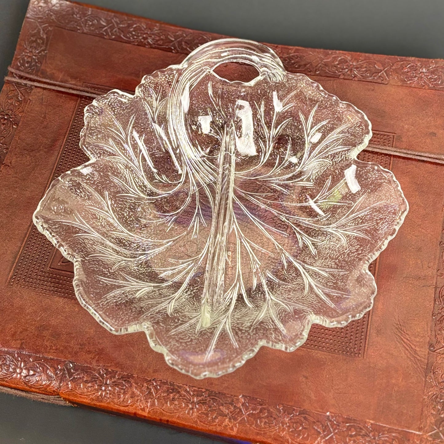Indiana Glass Pebble Leaf Serving Dish, Vintage |⋆˙⟡ | Clear Glass Cabbage Leaf Relish Tray
