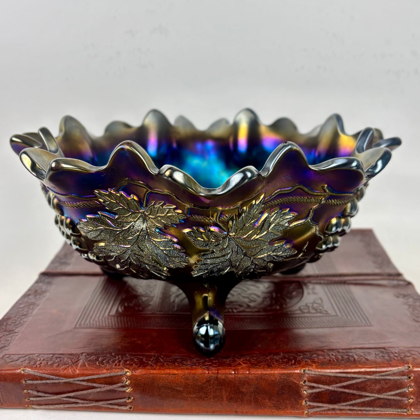 Antique Northwood Grape Cable Amethyst Iridescent Carnival Glass |⋆˙⟡| Footed Centerpiece Bowl, Early 20th-century