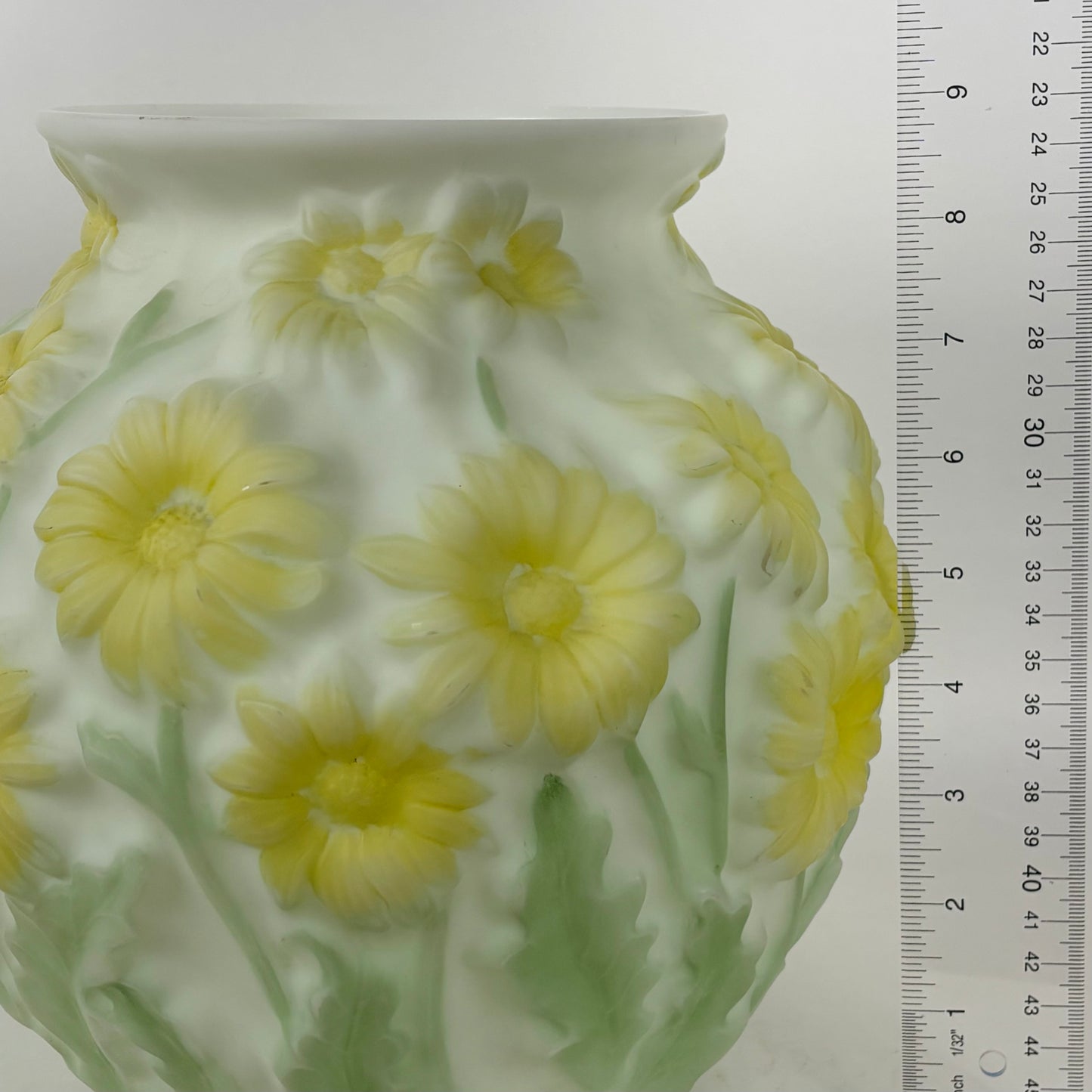 Phoenix Art Glass Yellow Daisy Pattern Vase |⋆˙⟡| Reverse Decorated, c. 1930s–1950s, Sculptured Floral Art Glass