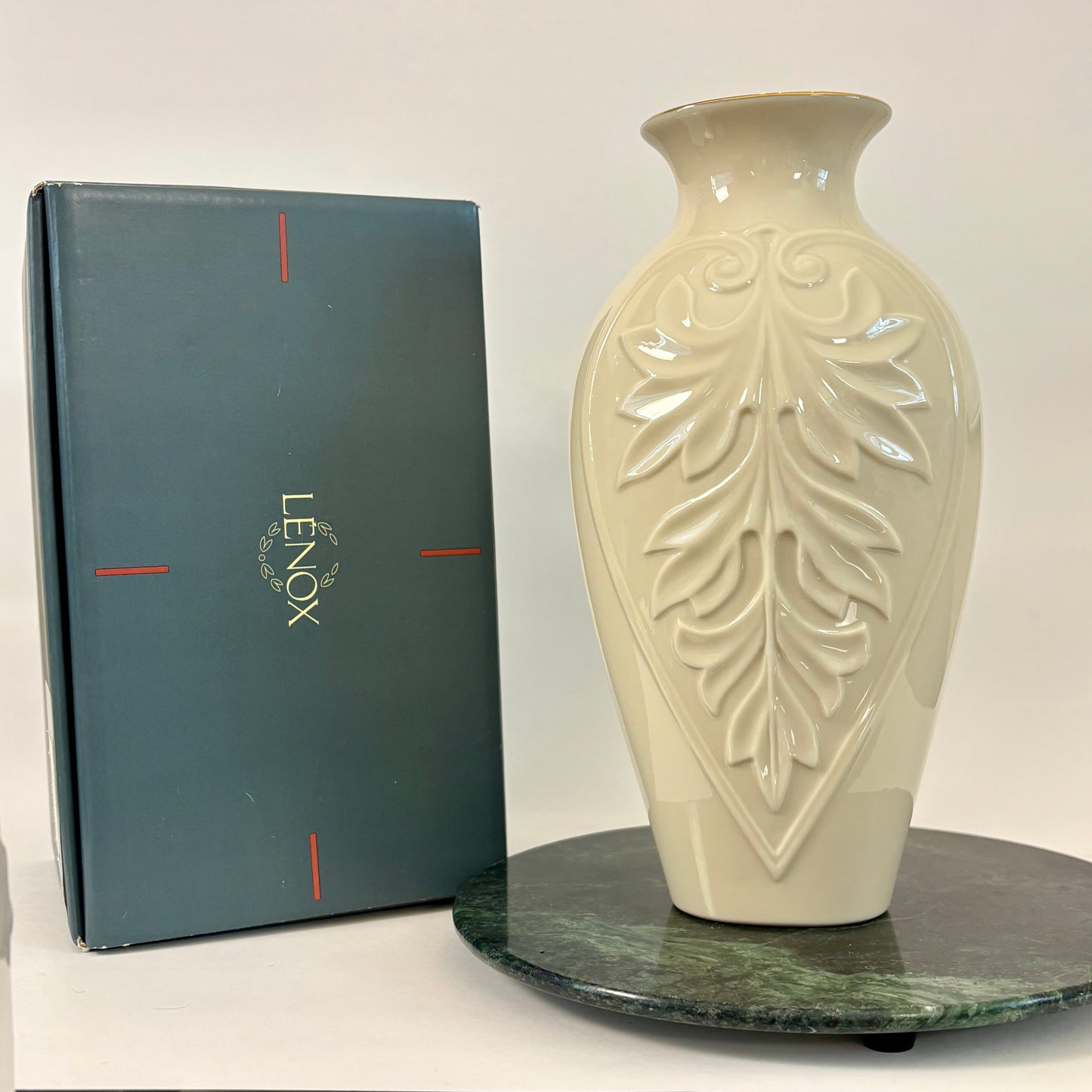 Lenox Hera Porcelain Vase |⋆˙⟡ | 24k Gold Trim, with Box