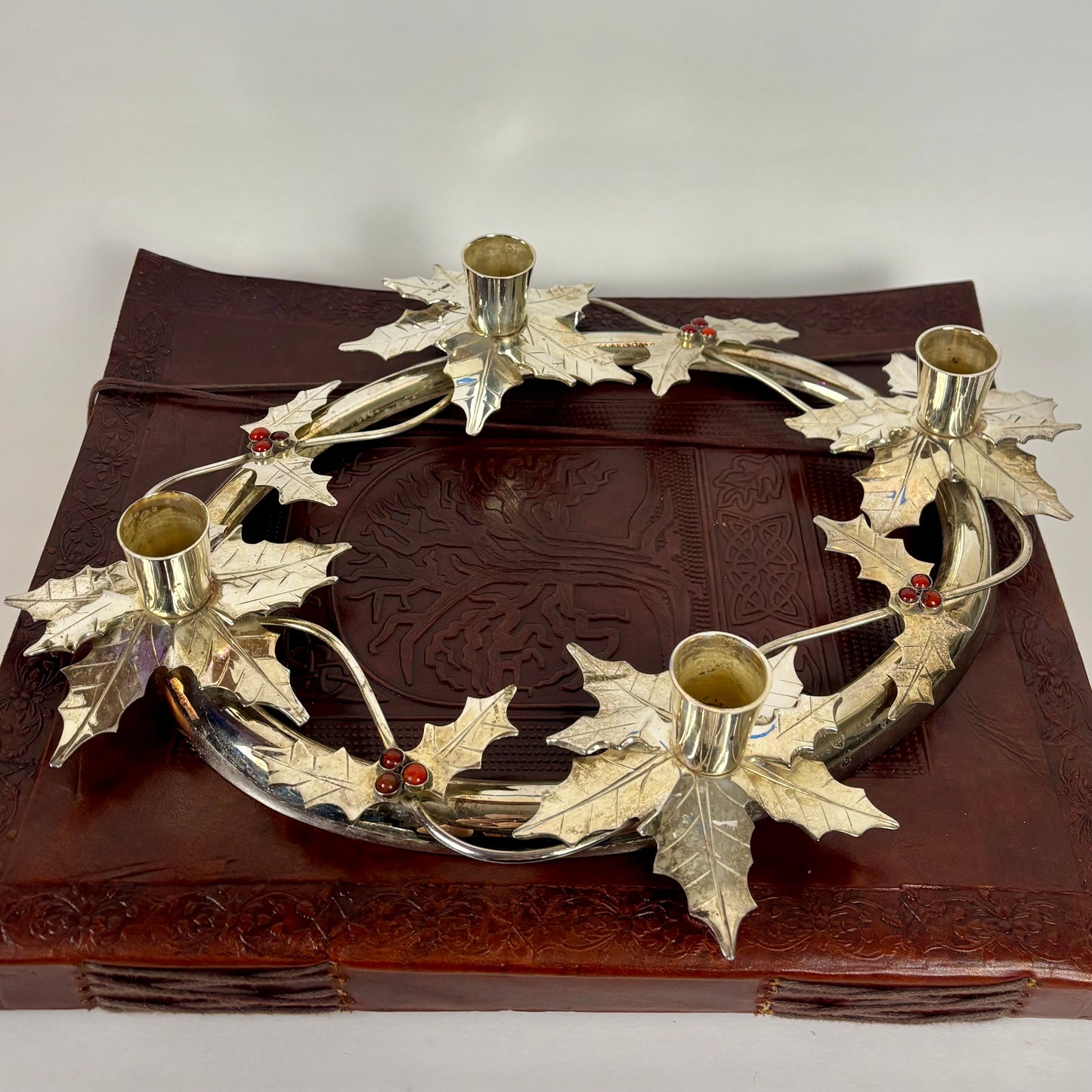Vintage Silver Tone Metal Holly Advent Wreath Candle Holder |⋆˙⟡| Christmas Centerpiece, Made in India
