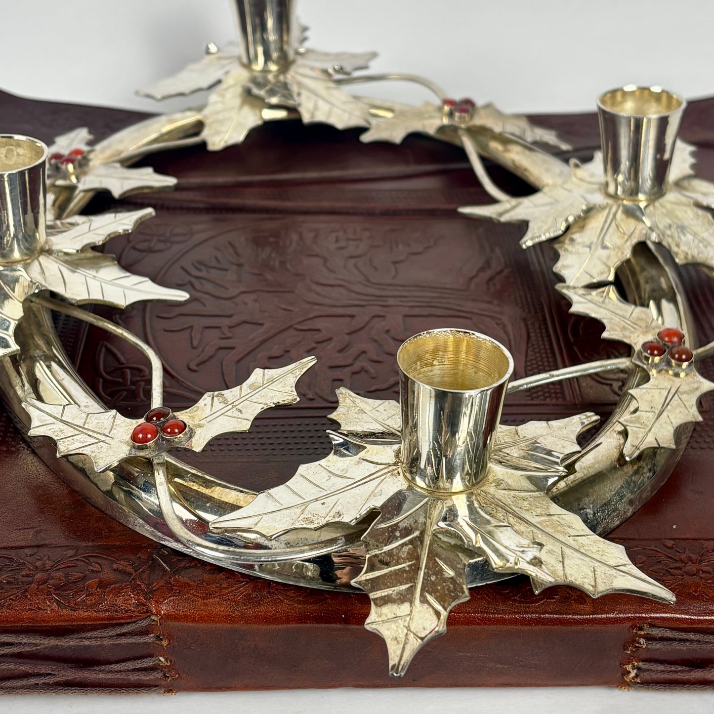Vintage Silver Tone Metal Holly Advent Wreath Candle Holder |⋆˙⟡| Christmas Centerpiece, Made in India