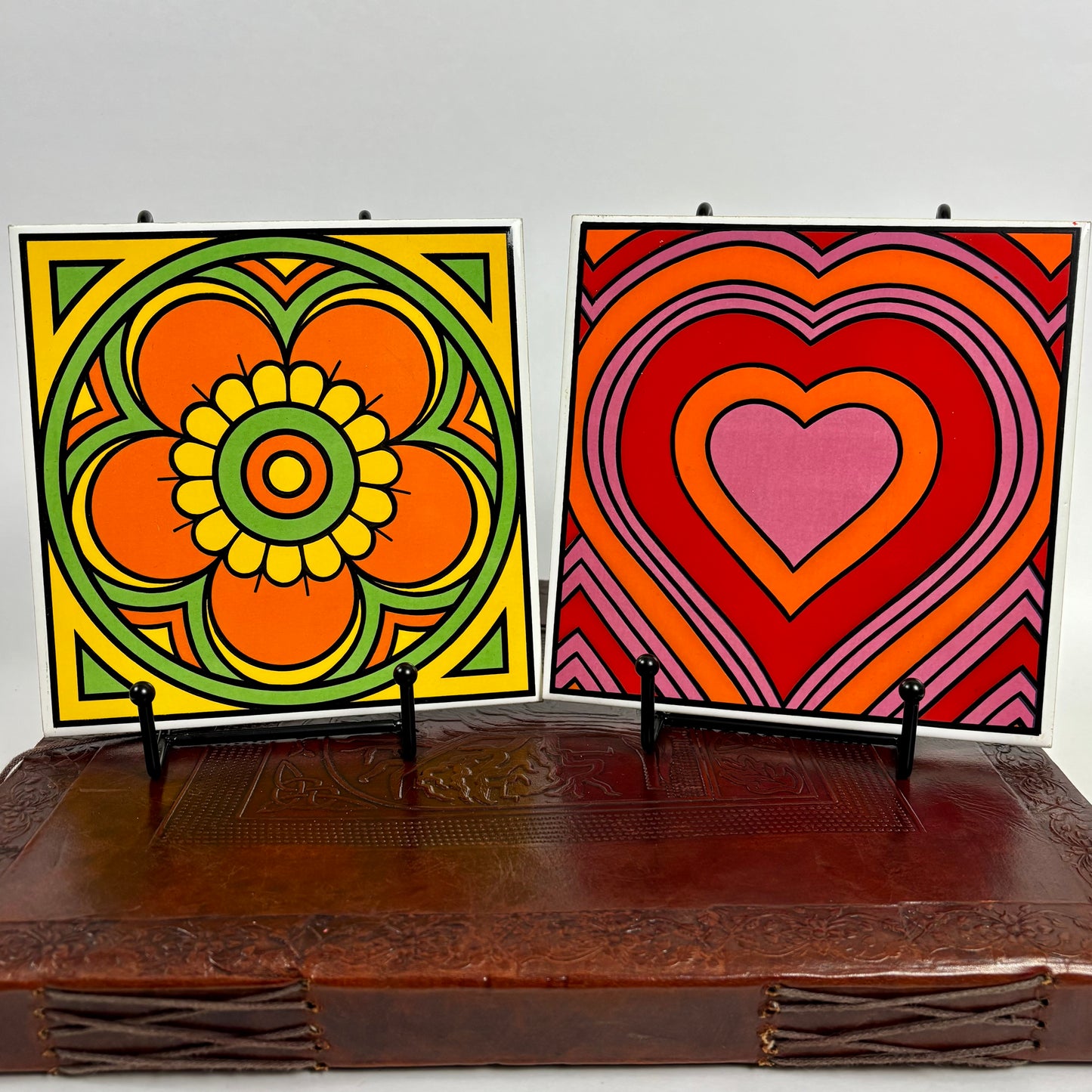 Vintage Mod Floral & Heart Tile Wall Art Set |⋆˙⟡ | Retro 70s Pop Art Ceramic Tiles, Set of 2