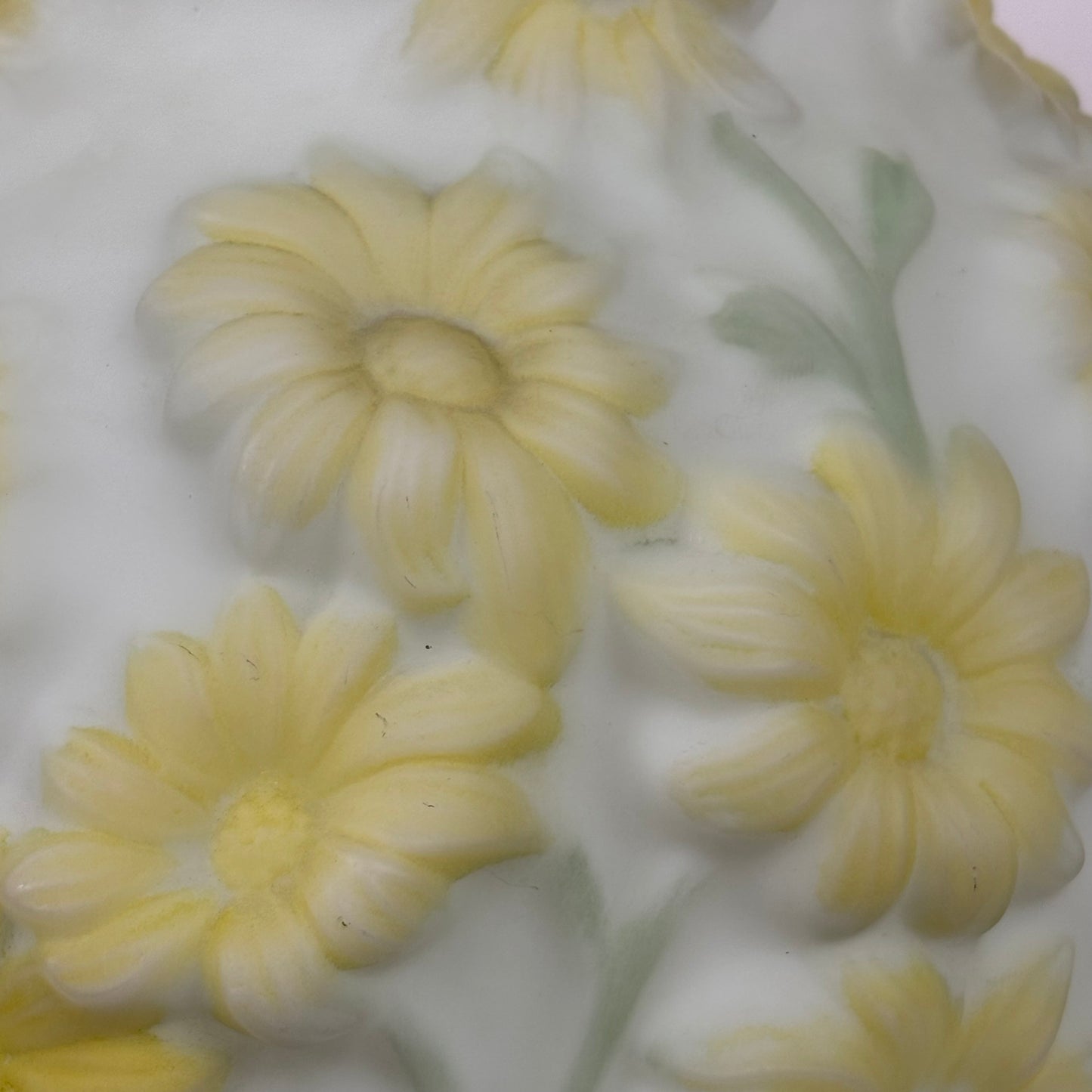 Phoenix Art Glass Yellow Daisy Pattern Vase |⋆˙⟡| Reverse Decorated, c. 1930s–1950s, Sculptured Floral Art Glass