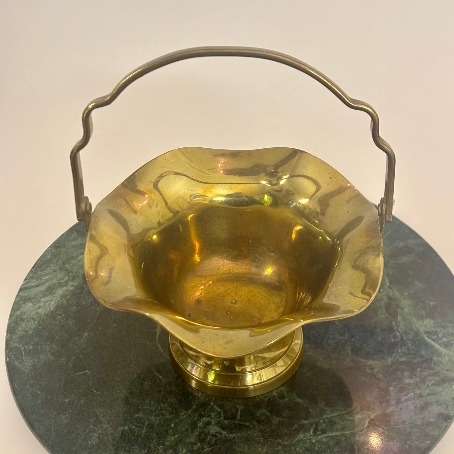 Vintage Interpur Brass Basket Bowl  |⋆˙⟡ |  Scalloped Pedestal Dish with Handle / Made in Taiwan