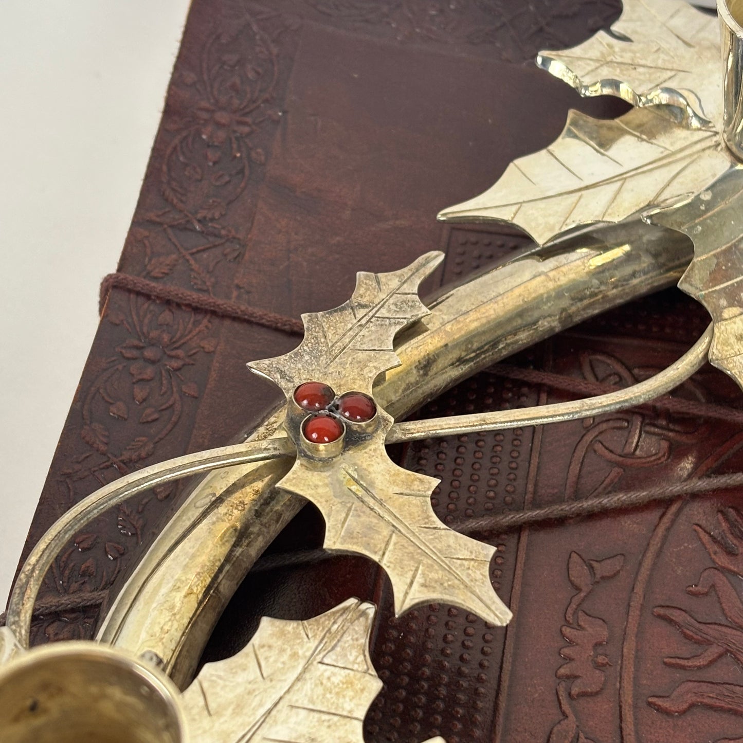 Vintage Silver Tone Metal Holly Advent Wreath Candle Holder |⋆˙⟡| Christmas Centerpiece, Made in India