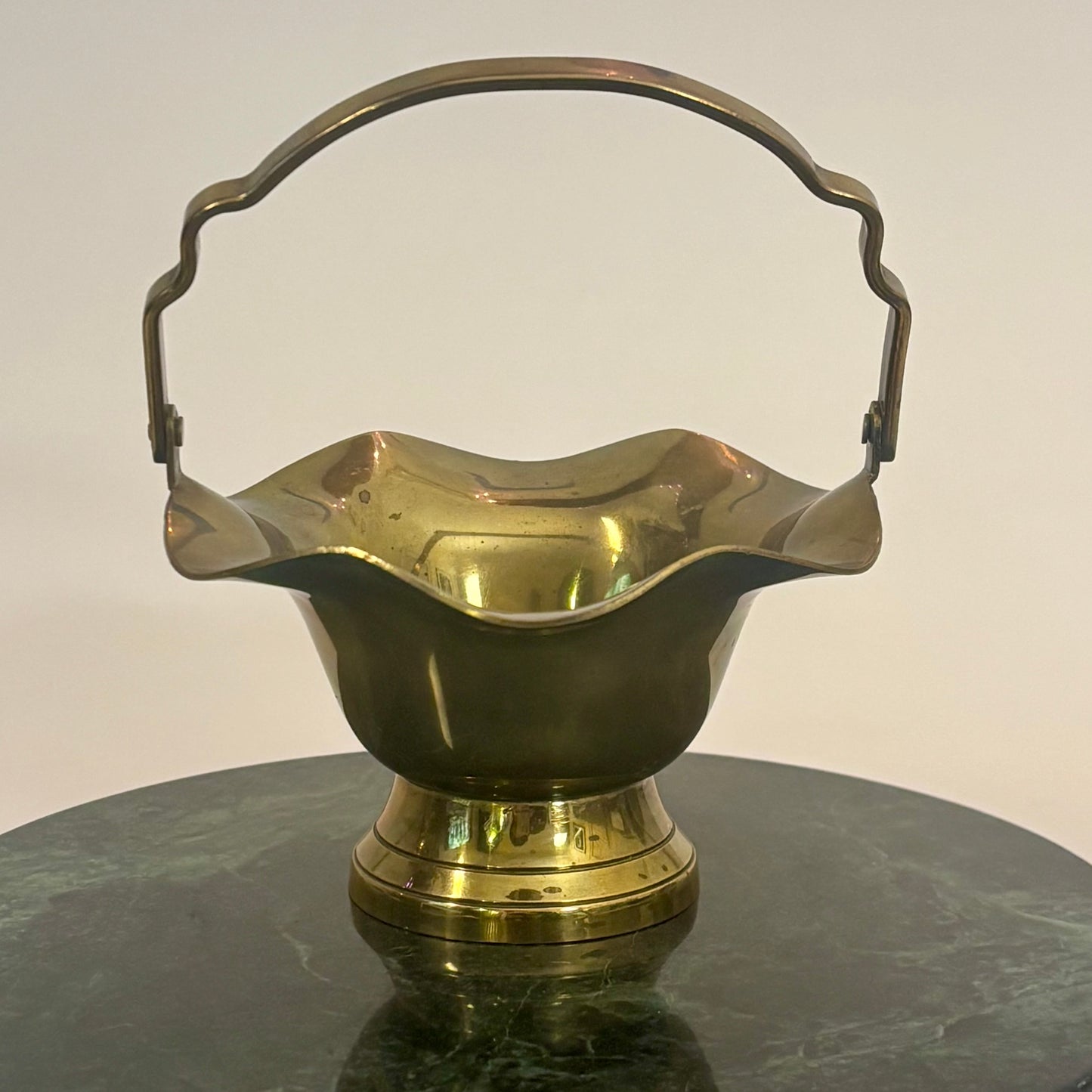 Vintage Interpur Brass Basket Bowl  |⋆˙⟡ |  Scalloped Pedestal Dish with Handle / Made in Taiwan