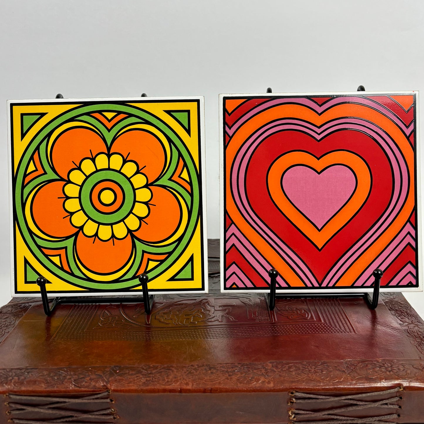 Vintage Mod Floral & Heart Tile Wall Art Set |⋆˙⟡ | Retro 70s Pop Art Ceramic Tiles, Set of 2