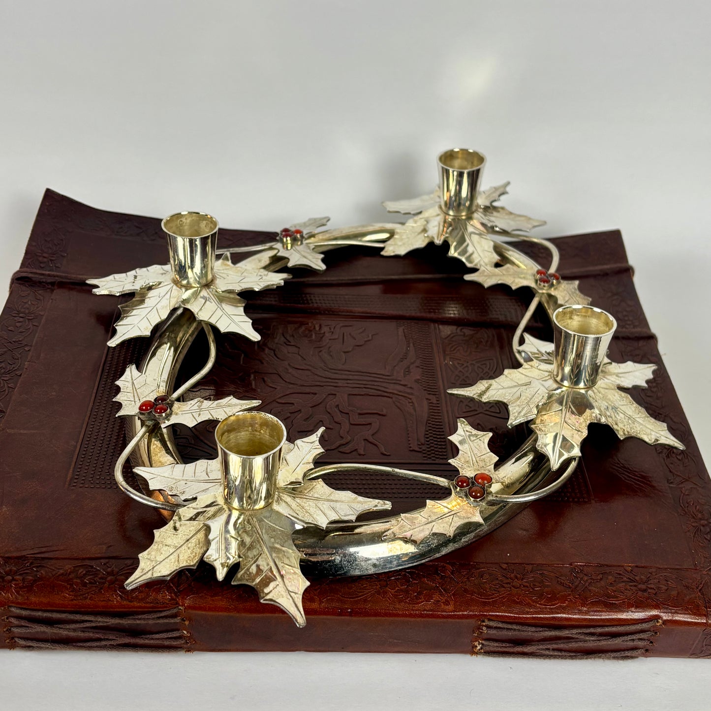 Vintage Silver Tone Metal Holly Advent Wreath Candle Holder |⋆˙⟡| Christmas Centerpiece, Made in India