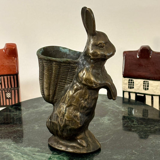 Vintage Metal Bunny Rabbit Match Holder |⋆˙⟡ | Cottagecore Decor